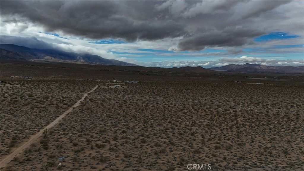 Image 51 of property listing at 7535 Camp Rock, Lucerne Valley, CA 92356