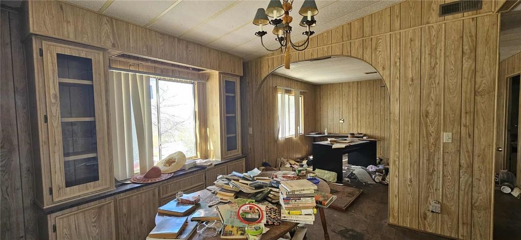 Image 8 of property listing at 7535 Camp Rock, Lucerne Valley, CA 92356