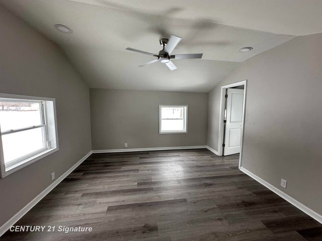 8040 Beecher Road, Flushing, MI 48433