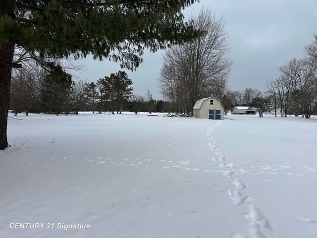 8040 Beecher Road, Flushing, MI 48433