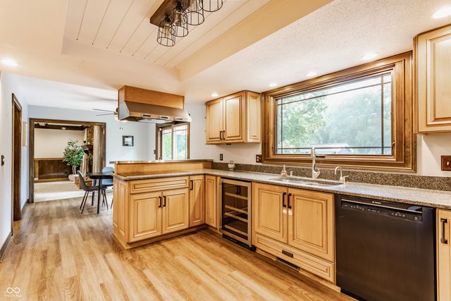 8901 Rocky Ridge Road, Indianapolis, IN 46217