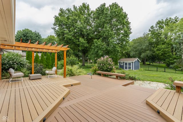 8901 Rocky Ridge Road, Indianapolis, IN 46217