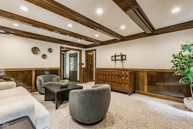 8901 Rocky Ridge Road, Indianapolis, IN 46217