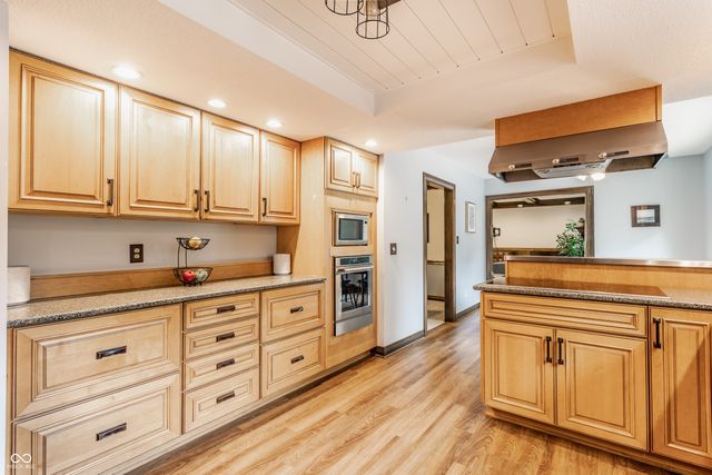 8901 Rocky Ridge Road, Indianapolis, IN 46217