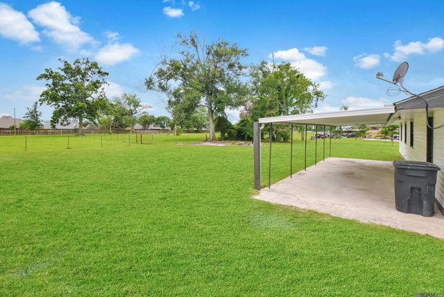 41253 Rhea St, Gonzales, LA 70737