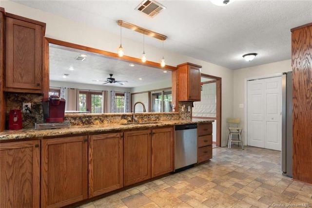 670 Amber Drive, Lake Charles, LA 70611