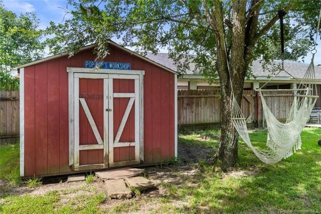 670 Amber Drive, Lake Charles, LA 70611