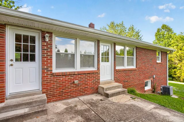 1455 Dividing Ridge Rd, Goodlettsville, TN 37072