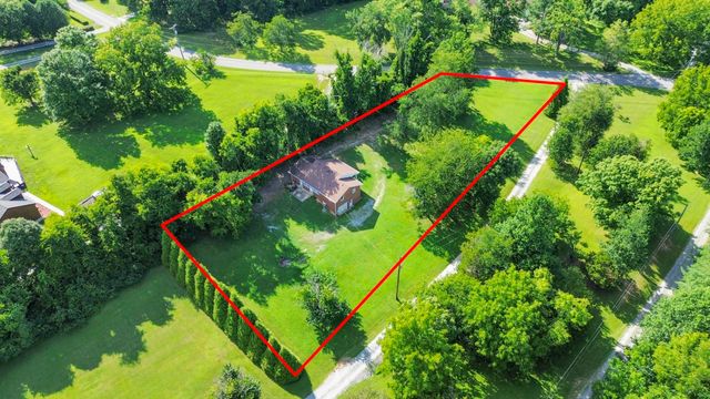 1455 Dividing Ridge Rd, Goodlettsville, TN 37072