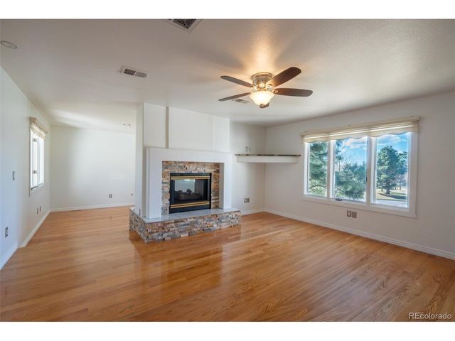 4745 S Helena Way, Aurora, CO 80015