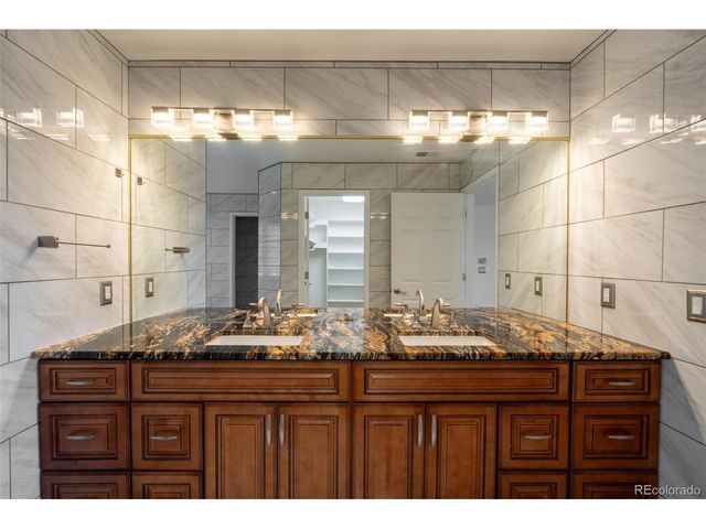 4745 S Helena Way, Aurora, CO 80015