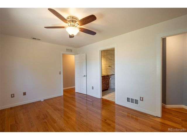 4745 S Helena Way, Aurora, CO 80015