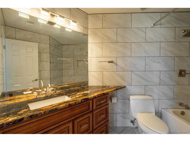 4745 S Helena Way, Aurora, CO 80015