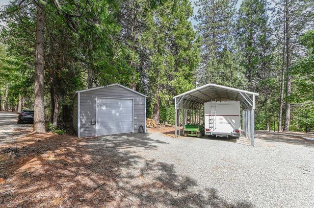 20000 Circle View Dr, Pioneer, CA 95666