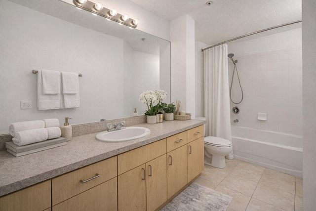 533 NE 3rd Avenue 131, Fort Lauderdale, FL 33301