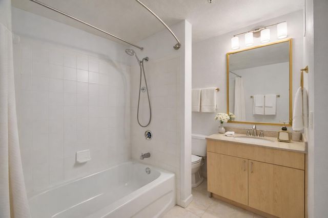 533 NE 3rd Avenue 131, Fort Lauderdale, FL 33301