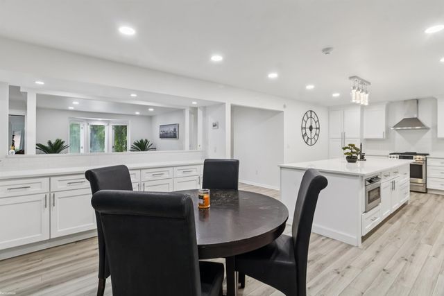 3701 Green Lake Road, West Bloomfield Twp, MI 48324