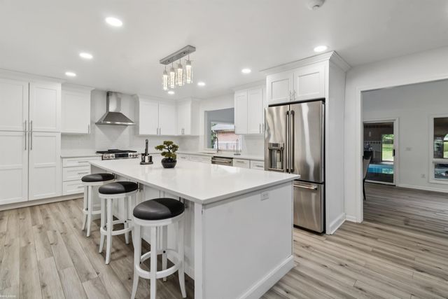 3701 Green Lake Road, West Bloomfield Twp, MI 48324