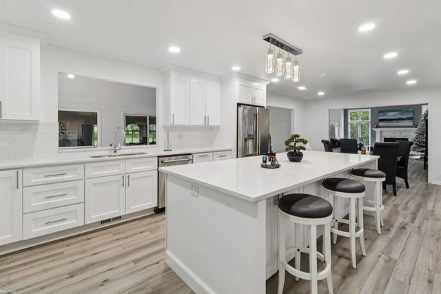3701 Green Lake Road, West Bloomfield Twp, MI 48324