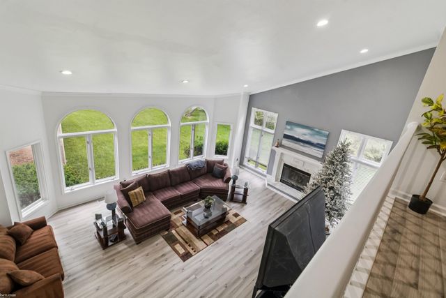 3701 Green Lake Road, West Bloomfield Twp, MI 48324