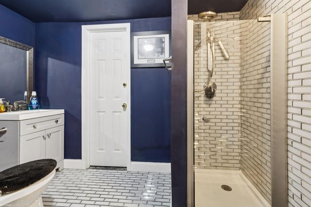 3701 Green Lake Road, West Bloomfield Twp, MI 48324