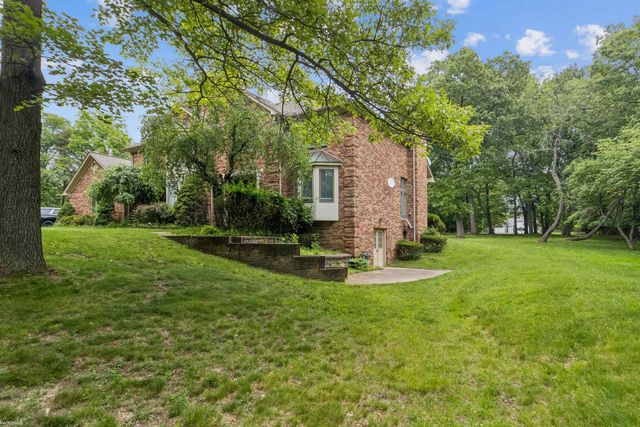 3701 Green Lake Road, West Bloomfield Twp, MI 48324