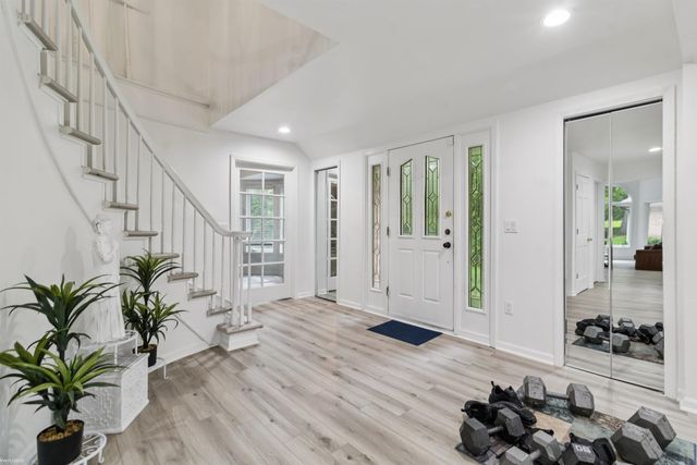 3701 Green Lake Road, West Bloomfield Twp, MI 48324