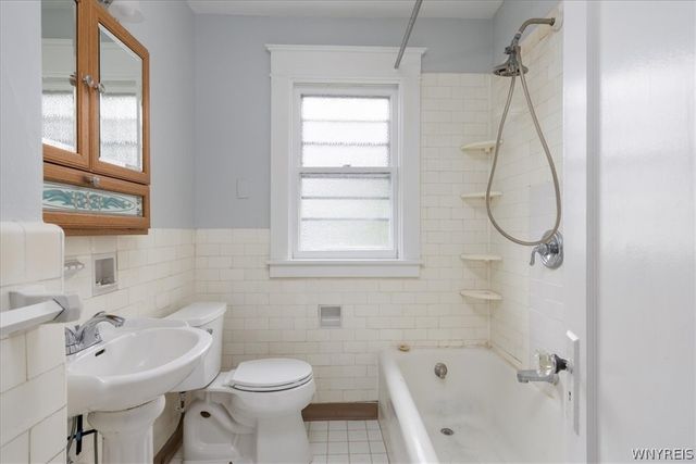 262 Sterling Avenue, Buffalo, NY 14216