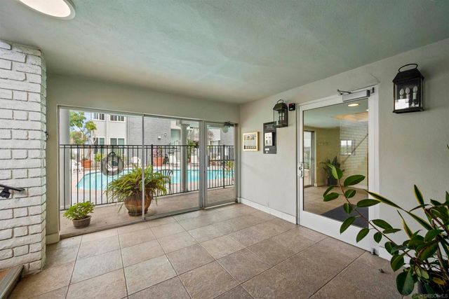 1907 Robinson Ave 309, San Diego, CA 92104