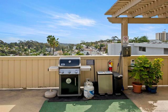 1907 Robinson Ave 309, San Diego, CA 92104