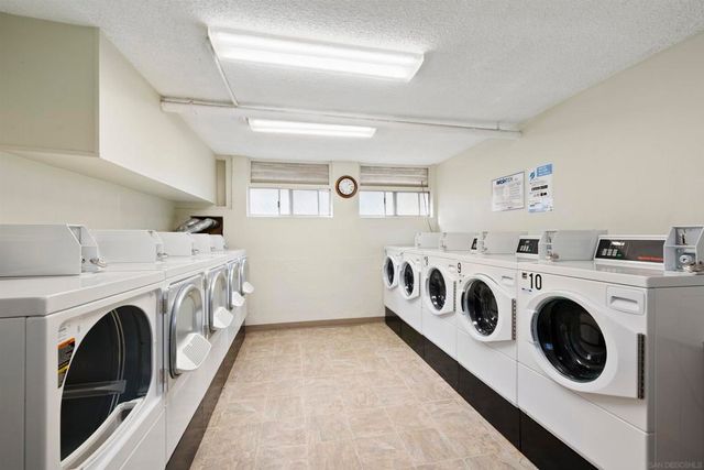 1907 Robinson Ave 309, San Diego, CA 92104