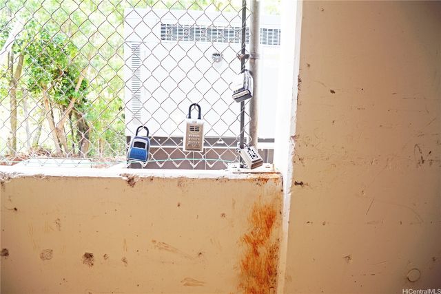 98-1038 Moanalua Road 7-1706, Aiea, HI 96701