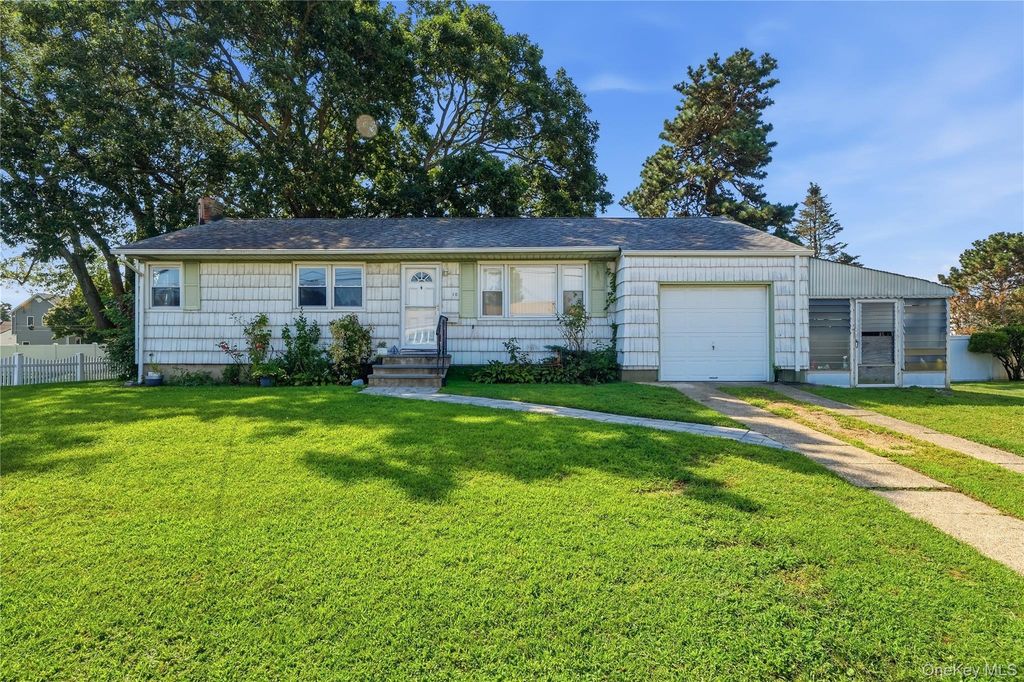 10 Shirley Lane, West Babylon, NY 11704 — exterior