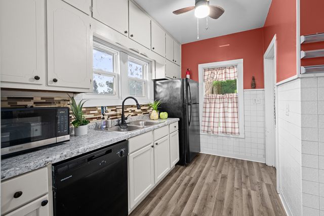922 Madison Street, Davenport, IA 52804