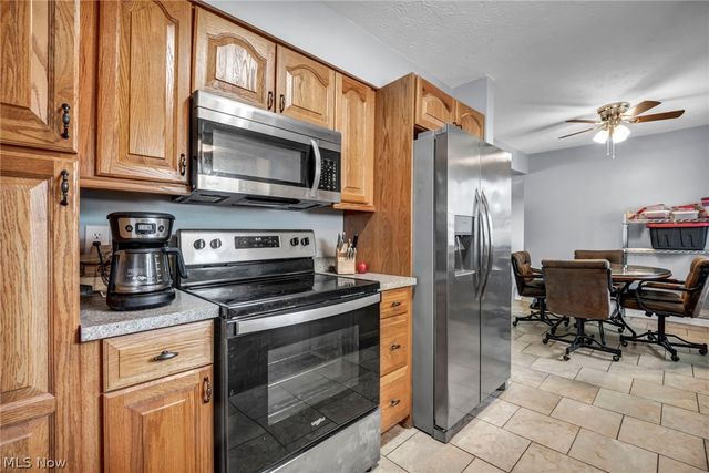 7386 Primrose Drive, Mentor On The Lake, OH 44060