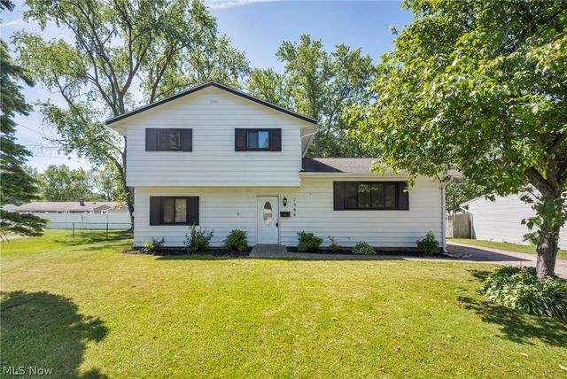7386 Primrose Drive, Mentor On The Lake, OH 44060