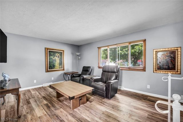 7386 Primrose Drive, Mentor On The Lake, OH 44060