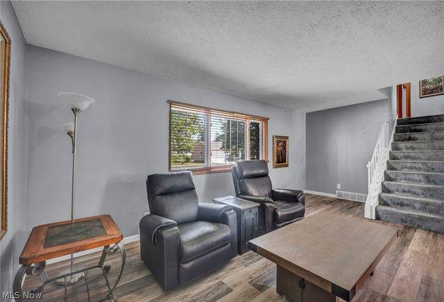 7386 Primrose Drive, Mentor On The Lake, OH 44060
