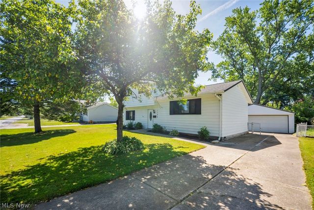7386 Primrose Drive, Mentor On The Lake, OH 44060