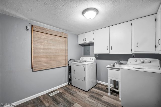 7386 Primrose Drive, Mentor On The Lake, OH 44060