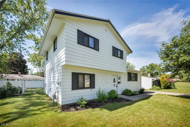 7386 Primrose Drive, Mentor On The Lake, OH 44060