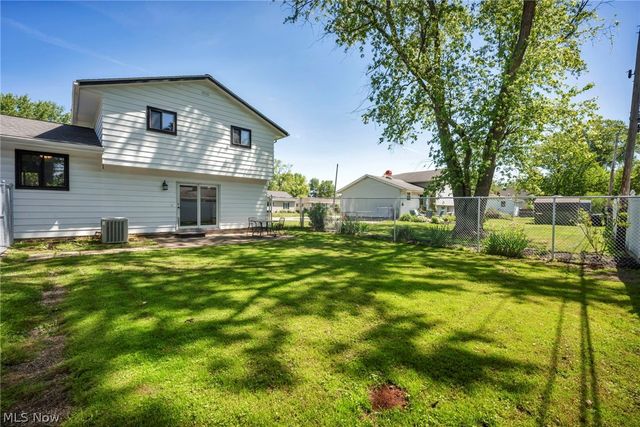 7386 Primrose Drive, Mentor On The Lake, OH 44060