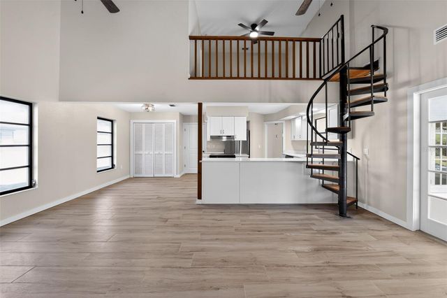 4072 KING RICHARD DRIVE, Sarasota, FL 34232