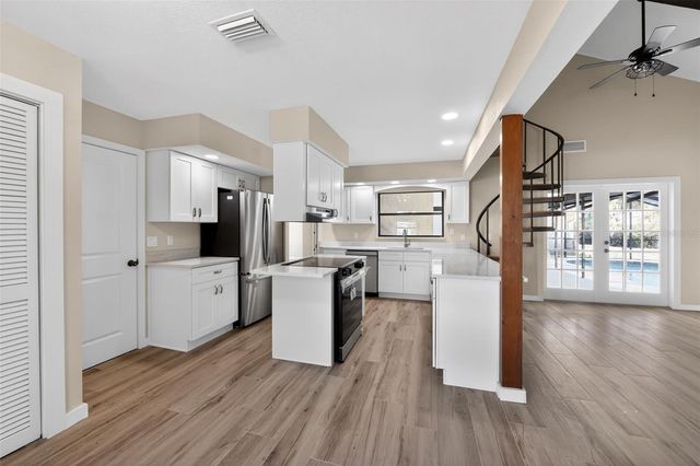 4072 KING RICHARD DRIVE, Sarasota, FL 34232