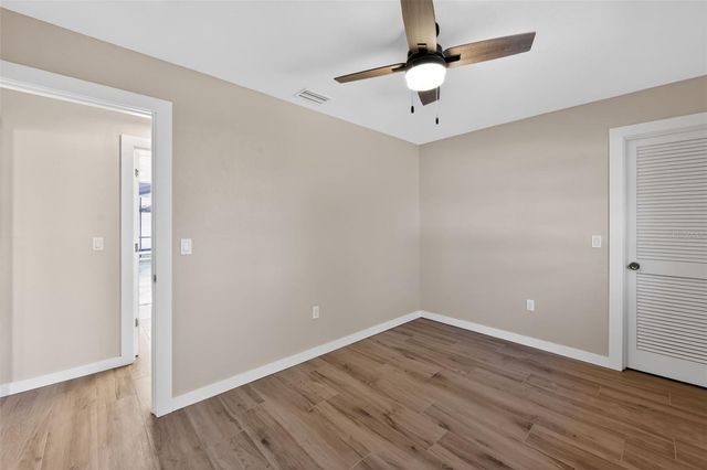 4072 KING RICHARD DRIVE, Sarasota, FL 34232