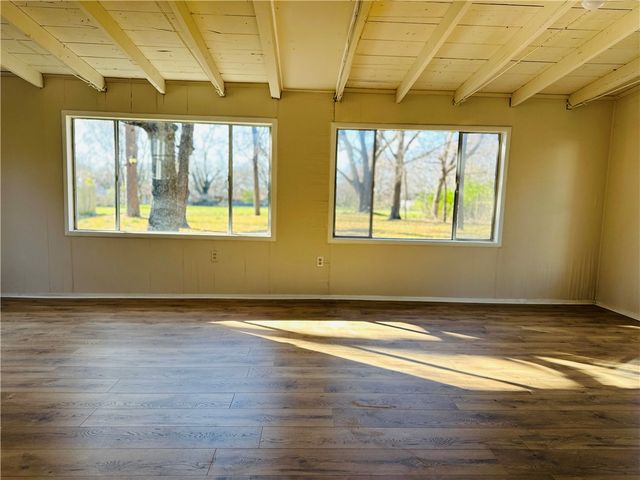 303 N Main Avenue, Lincoln, AR 72744