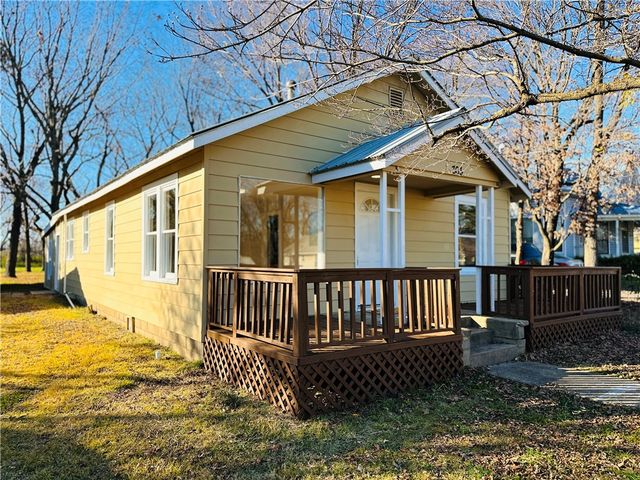 303 N Main Avenue, Lincoln, AR 72744