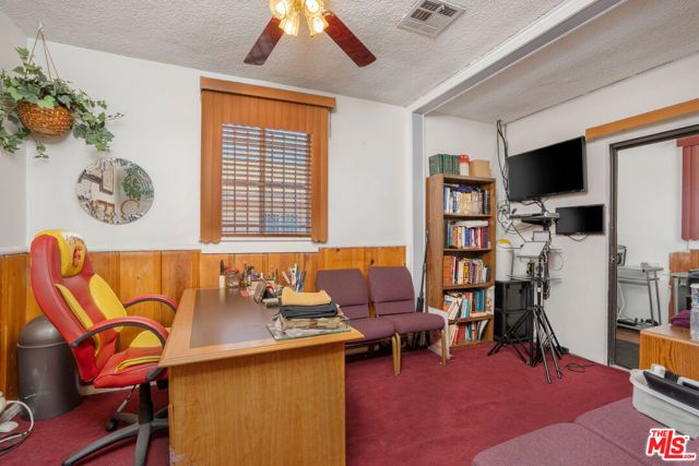 8461 S San Pedro Street, Los Angeles, CA 90003