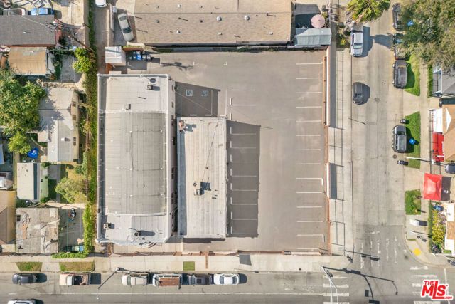 8461 S San Pedro Street, Los Angeles, CA 90003