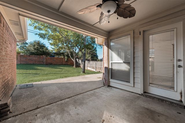 1120 Fawn Meadow Trail, Kennedale, TX 76060